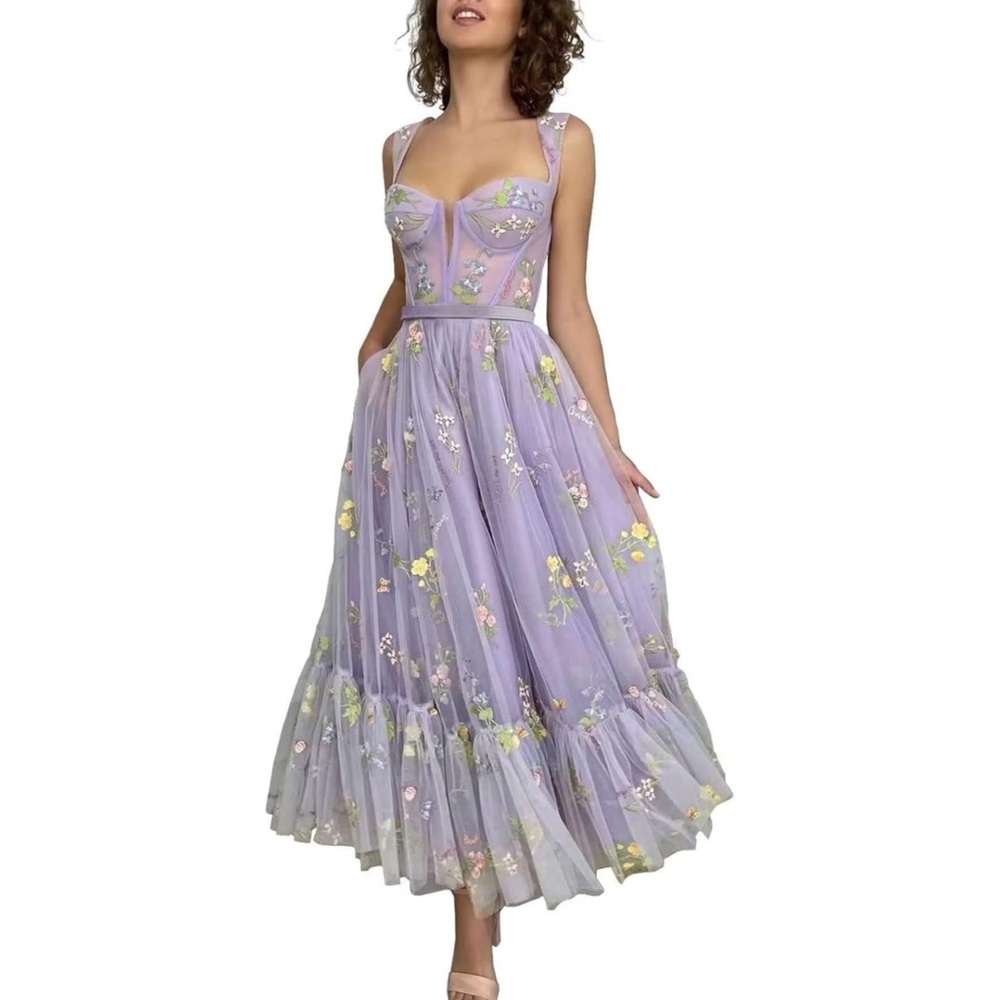 Women’s floral embroidery dress with pockets